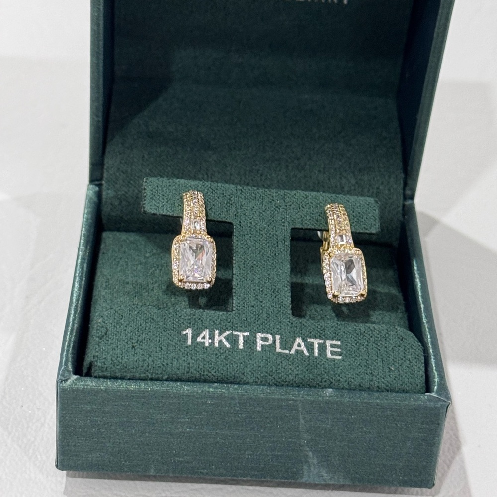 New Simply Silver 14kt gold-plated stud earrings